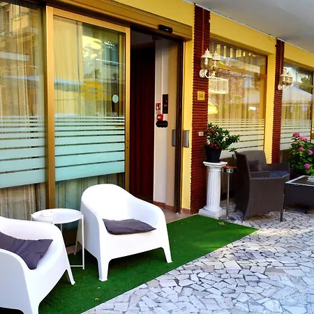 New Cirene For 4 People Half